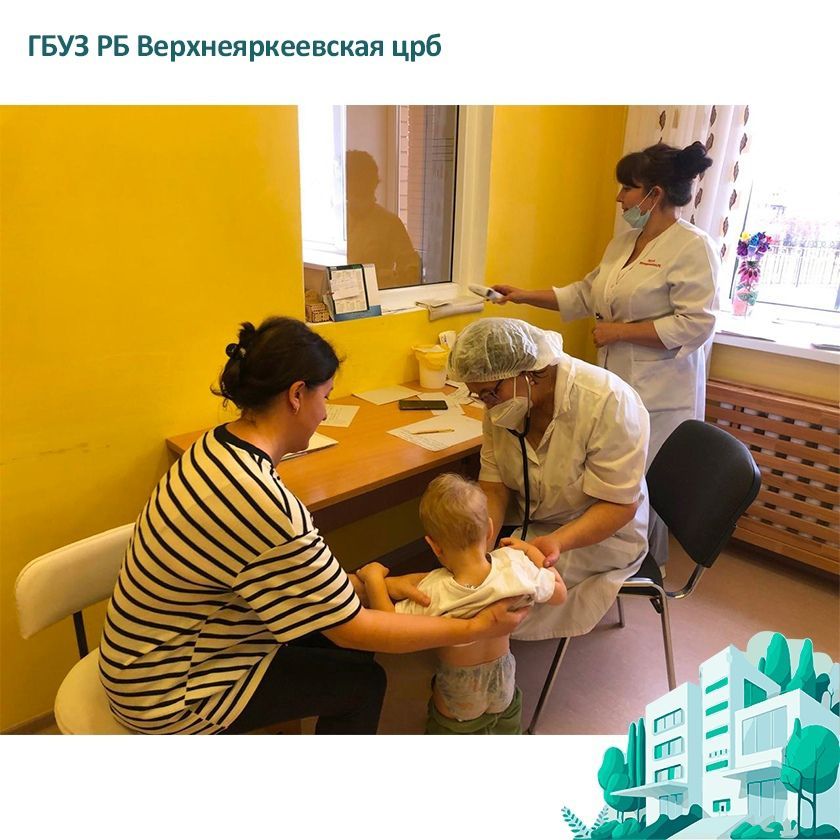 Врач-педиатр Раушания Махтумьяновна Мубинова провела плановый медицинский осмотр детей в Детском саду №2