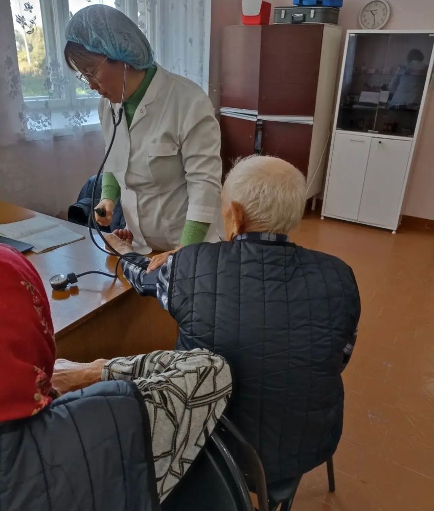 Медицинские работники продолжают плановые выездные работы в фельдшерско-акушерские пункты